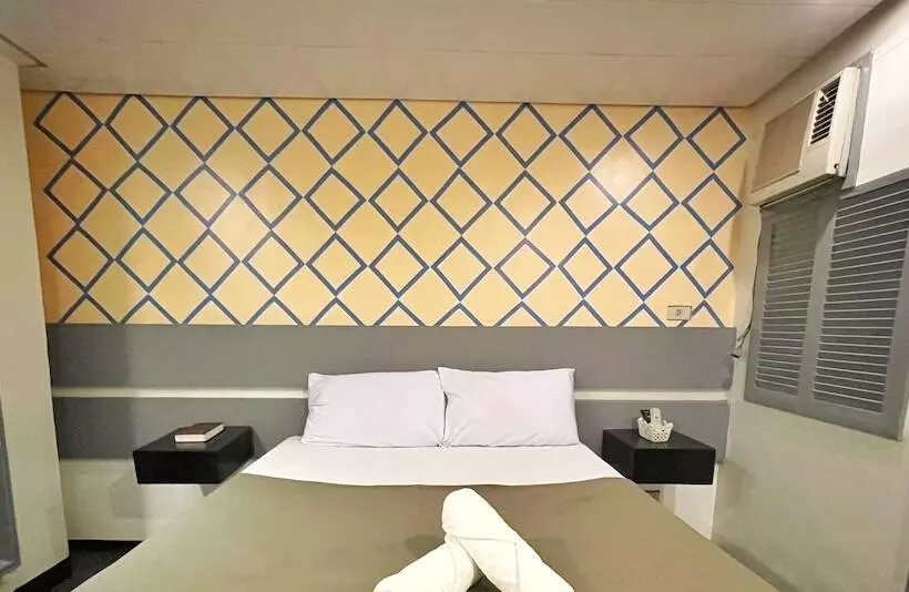 ホテル Acme Inn Subic