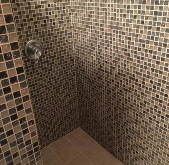 هتل Belize Budget Suites