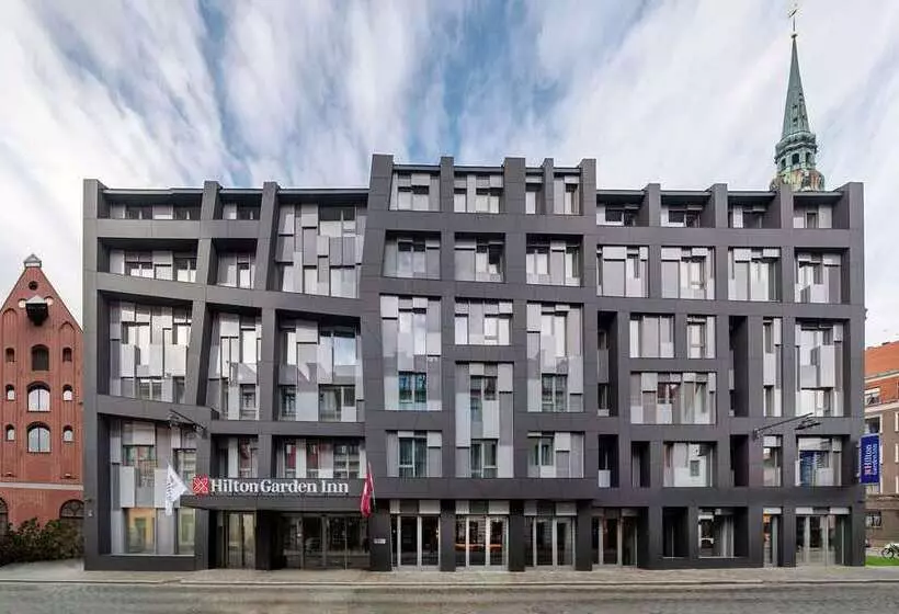 هتل Hilton Garden Inn Riga Old Town