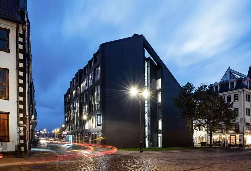 هتل Hilton Garden Inn Riga Old Town