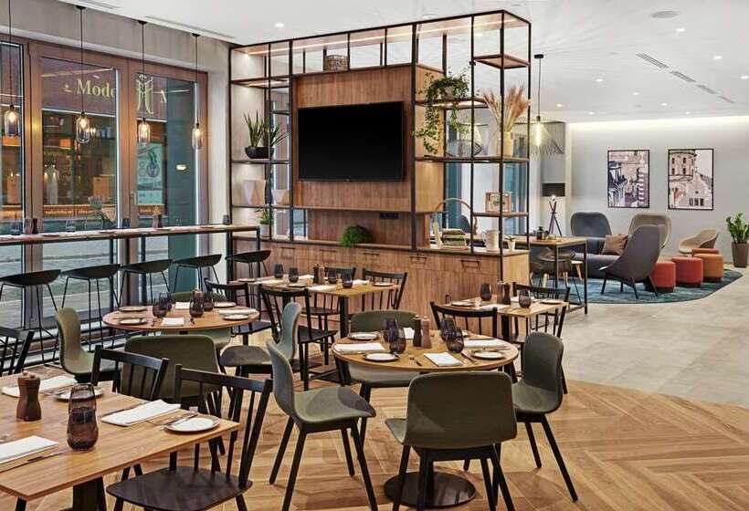 هتل Hilton Garden Inn Riga Old Town