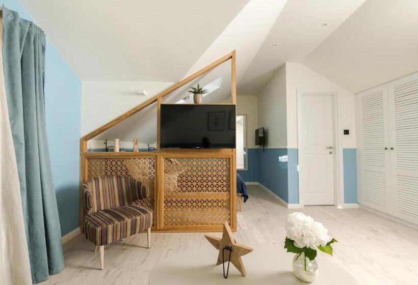 هتل La Villa Boutique