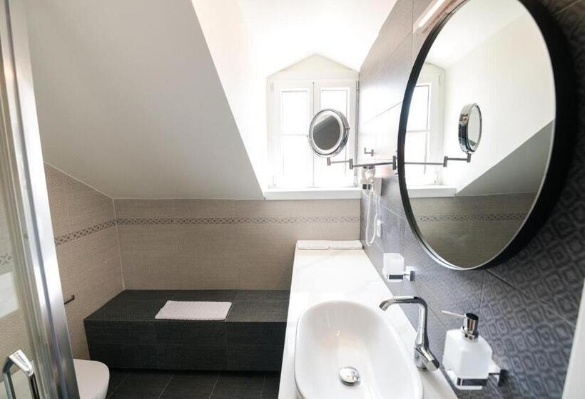 هتل La Villa Boutique