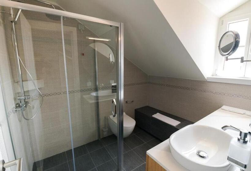 هتل La Villa Boutique