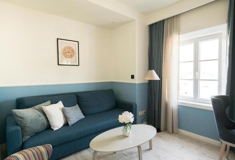 هتل La Villa Boutique