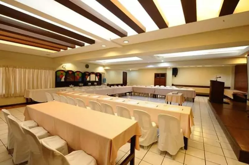 ホテル Lispher Inn