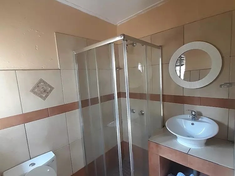 Majatalo Midrand Oasis Guesthouse