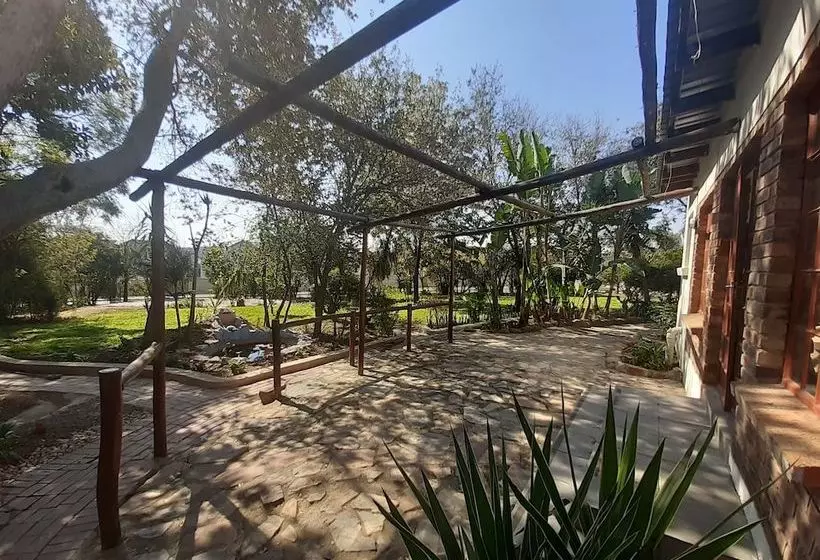 Majatalo Midrand Oasis Guesthouse