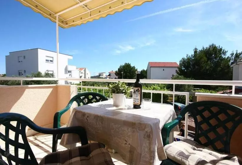 Apartments škarpa 1601