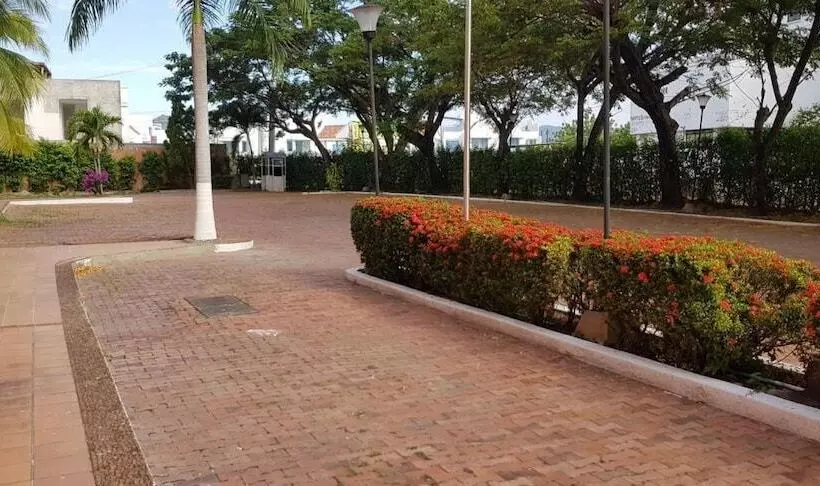 ホテル Penon Suites