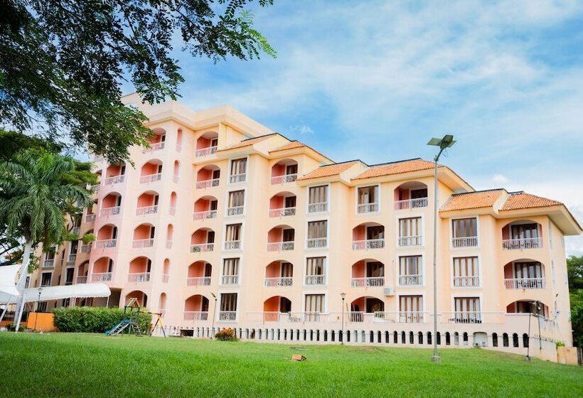 ホテル Penon Suites