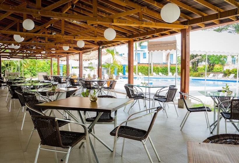 ホテル Penon Suites