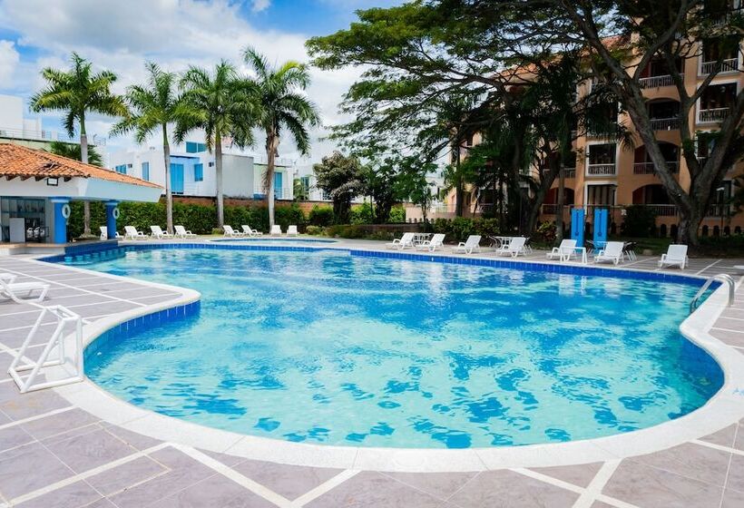 ホテル Penon Suites