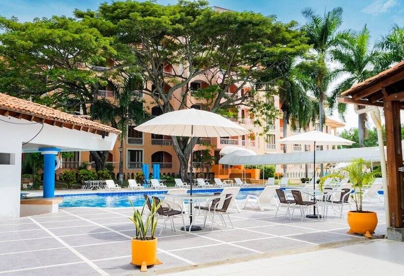 ホテル Penon Suites