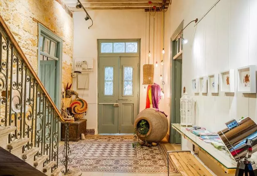 Hotelli Tasev Guesthouse