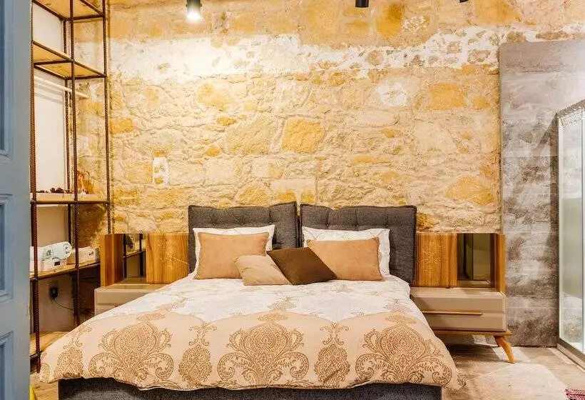 Hotelli Tasev Guesthouse