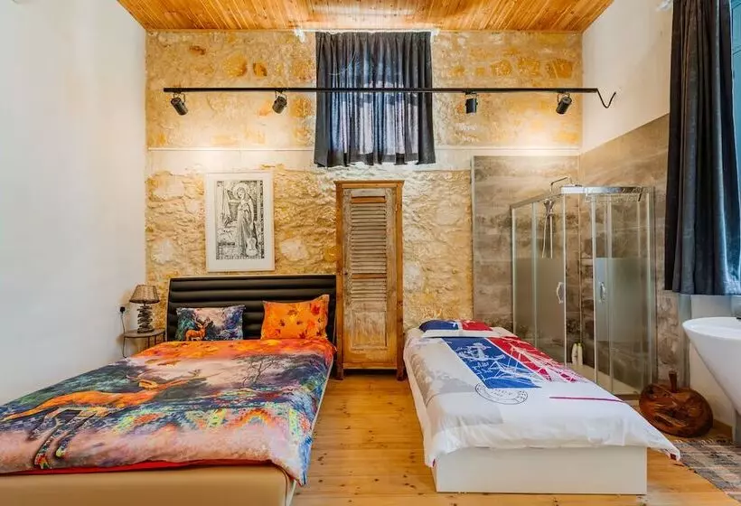 Hotelli Tasev Guesthouse