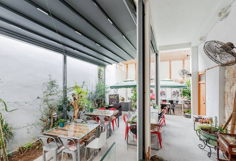 هتل Tasev Guesthouse