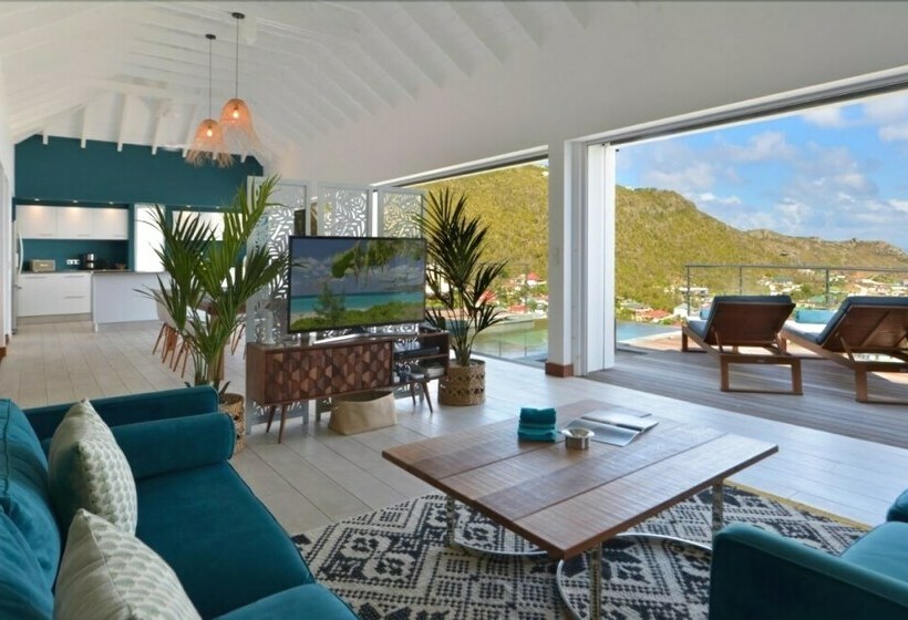 Ocean Touch Villa In Flammands