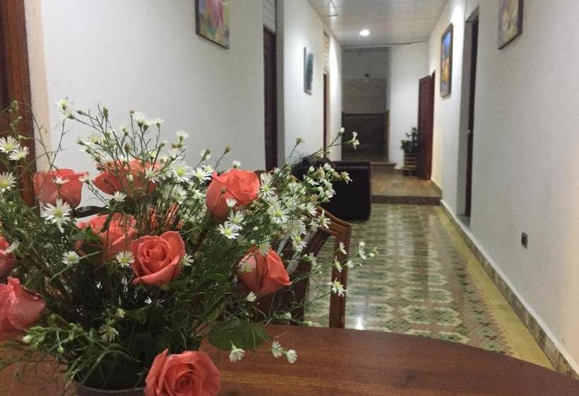 هتل Arcoiris Colonial