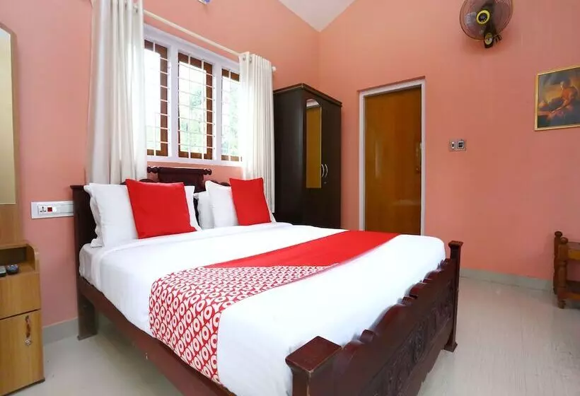 ホテル Karapuzha Lakeshore Resort