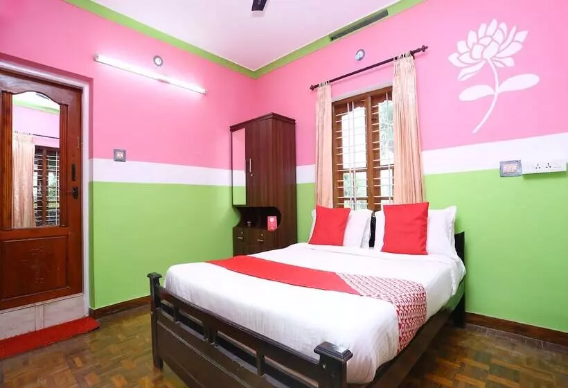 ホテル Karapuzha Lakeshore Resort