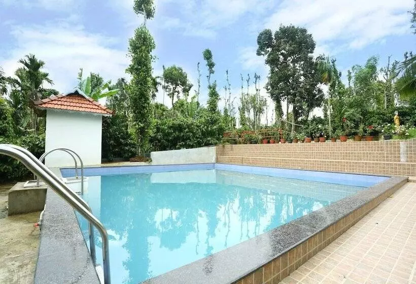 ホテル Karapuzha Lakeshore Resort