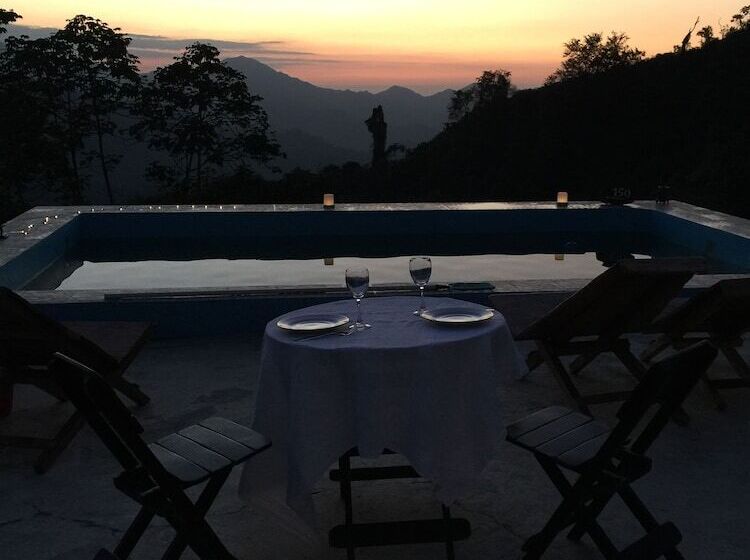 مسافرخانه Finca San Rafael   Cafe Y Cacao