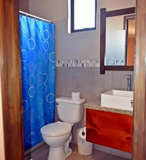 هتل Cabinas Midey