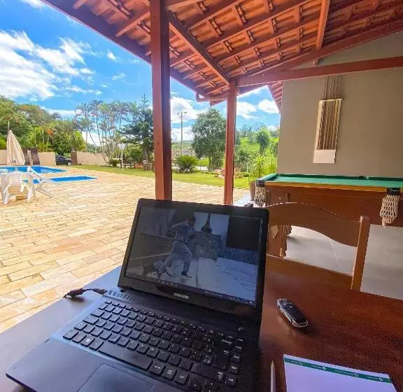 Hotelli Pousada Flores Do Campo