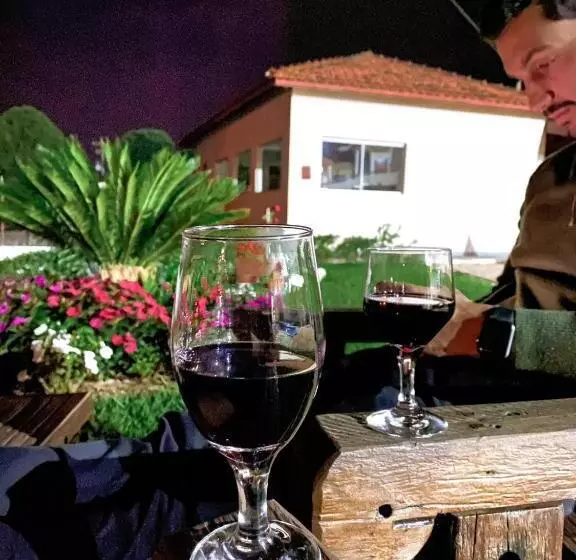 Hotelli Pousada Flores Do Campo