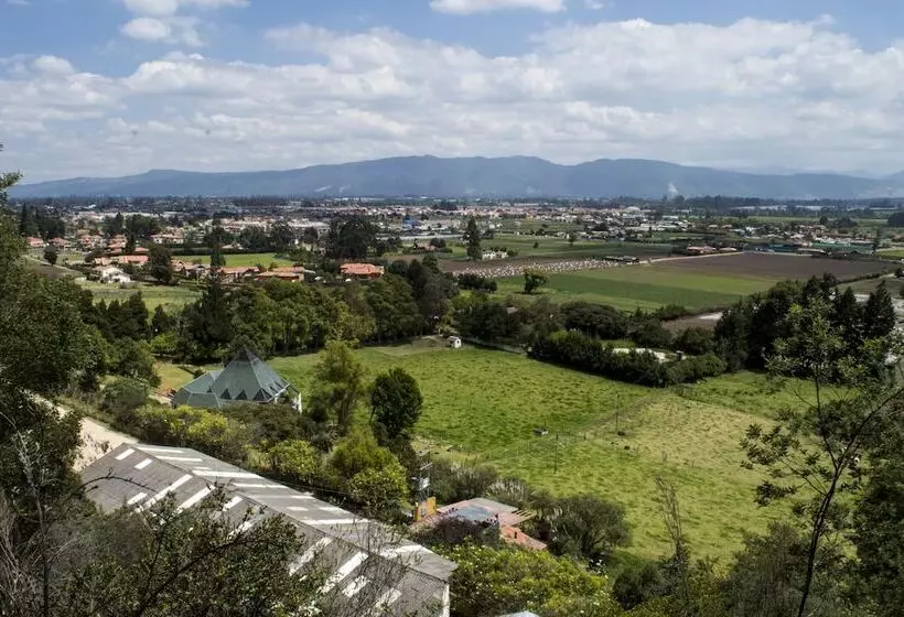 Hotelli Hacienda Rincón De La Montaña