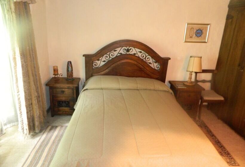 Отель Hacienda Rincón De La Montaña