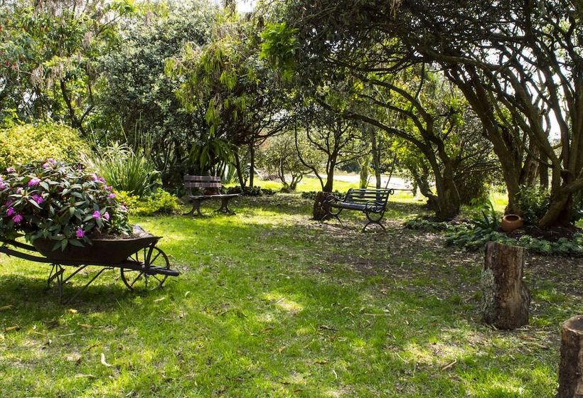 Отель Hacienda Rincón De La Montaña