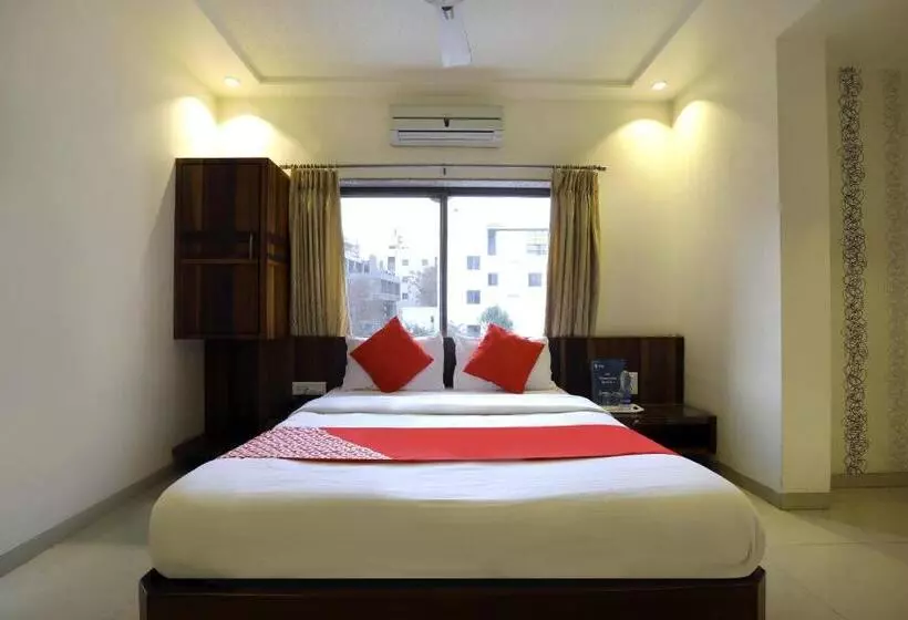 Hotelli Collection O Satyan Inn