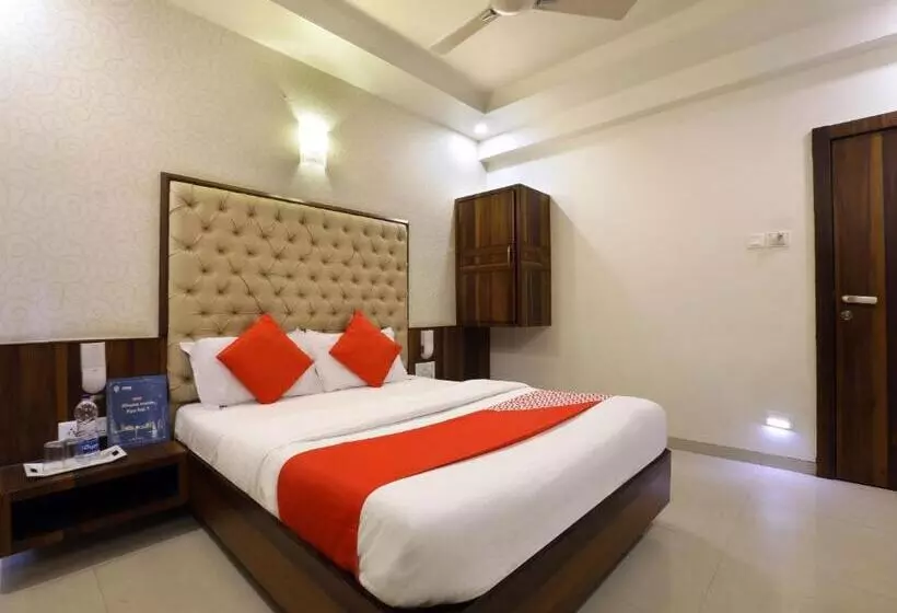 Hotelli Collection O Satyan Inn