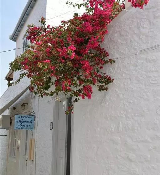 ペンション Areti Guesthouse