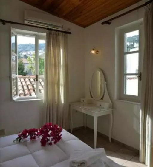 ペンション Areti Guesthouse