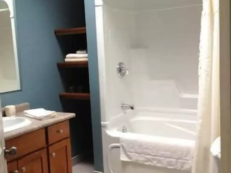 Antique Slumber Old Town Bed & Breakfast