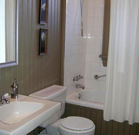 Avalon Bed And Breakfast