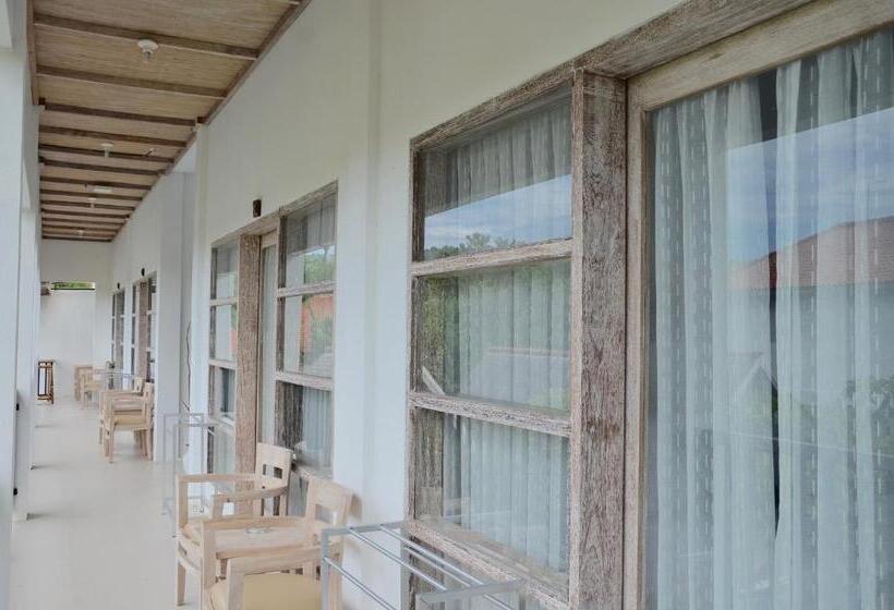 ベッドアンドブレックファースト Lavella Villas Kuta Lombok