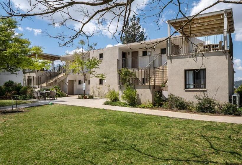 בית מלון כפרי Holiday Village Kibbutz Mizra
