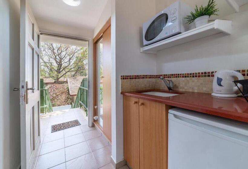 בית מלון כפרי Holiday Village Kibbutz Mizra