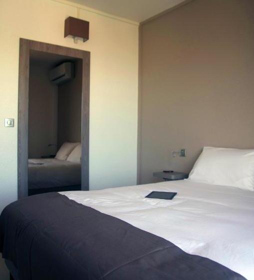 هتل Hôtel Des Amandiers