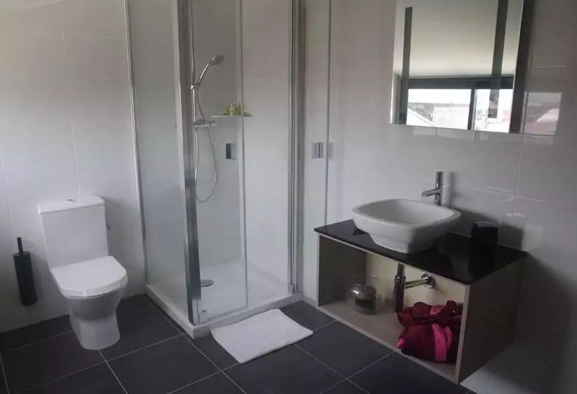 هتل Hôtel Des Amandiers