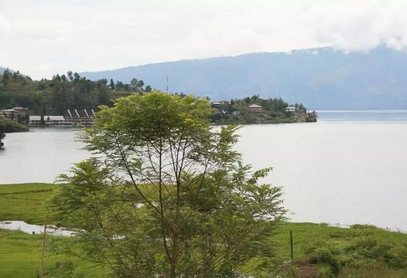 Hotelli Pandu Lakeside  Tuktuk