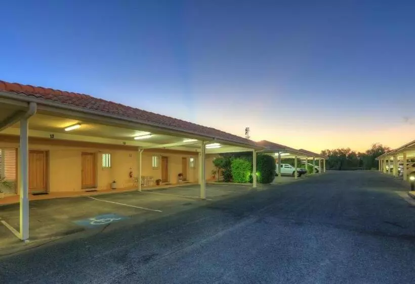 Motelli Country Roads Motor Inn