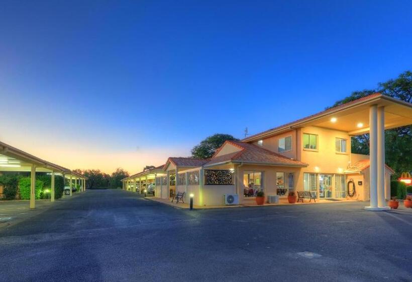 汽车旅馆 Country Roads Motor Inn