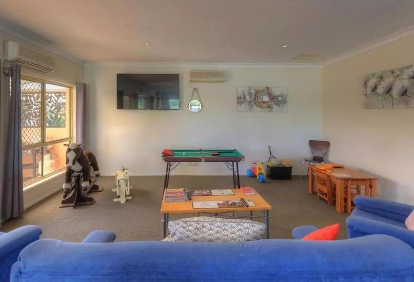 Motelli Country Roads Motor Inn