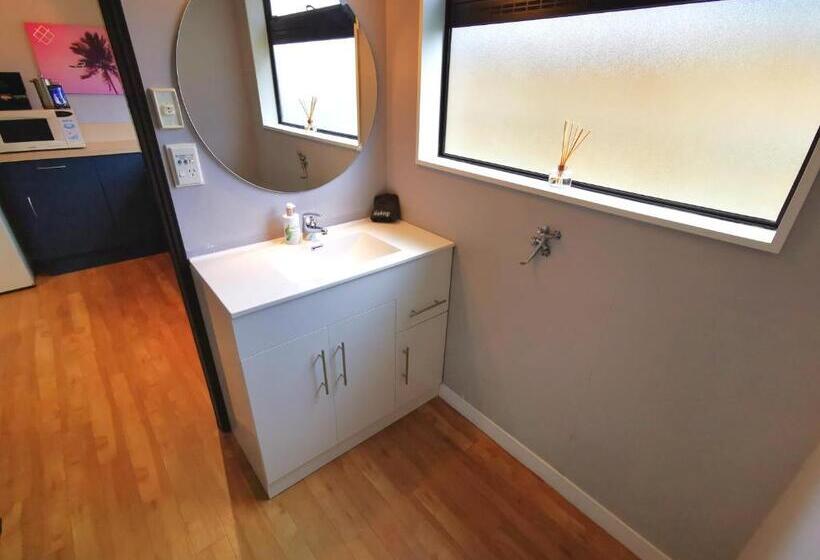 مُتل Hacienda Motor Lodge